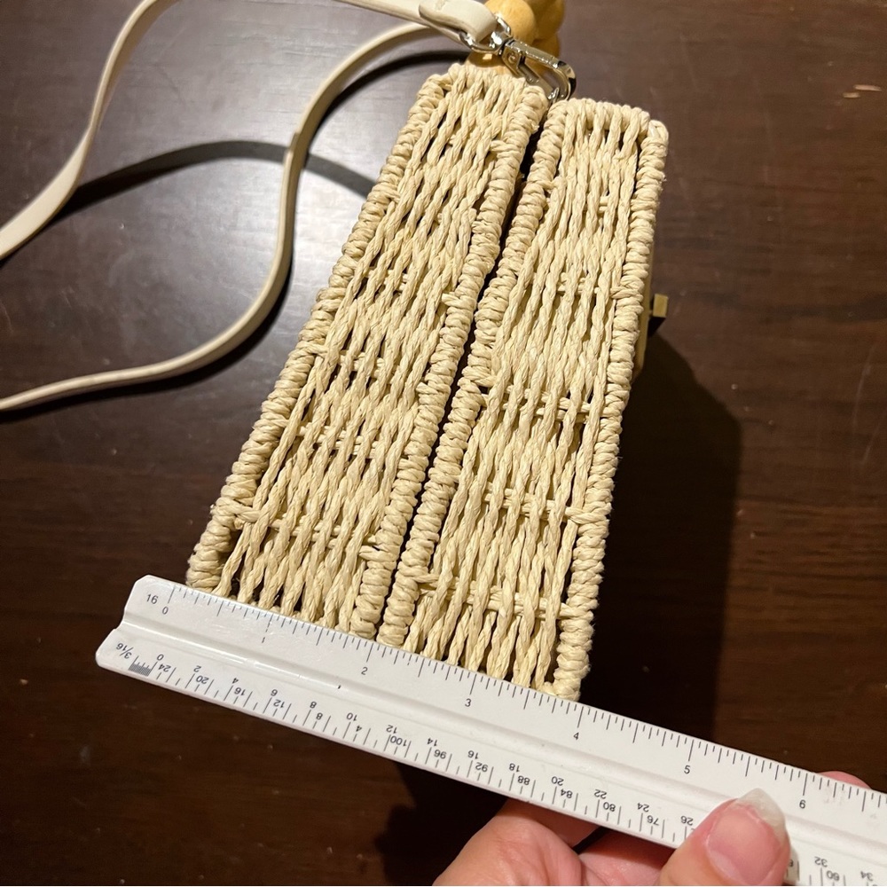 Wicker Purse - Picture 9 of 12